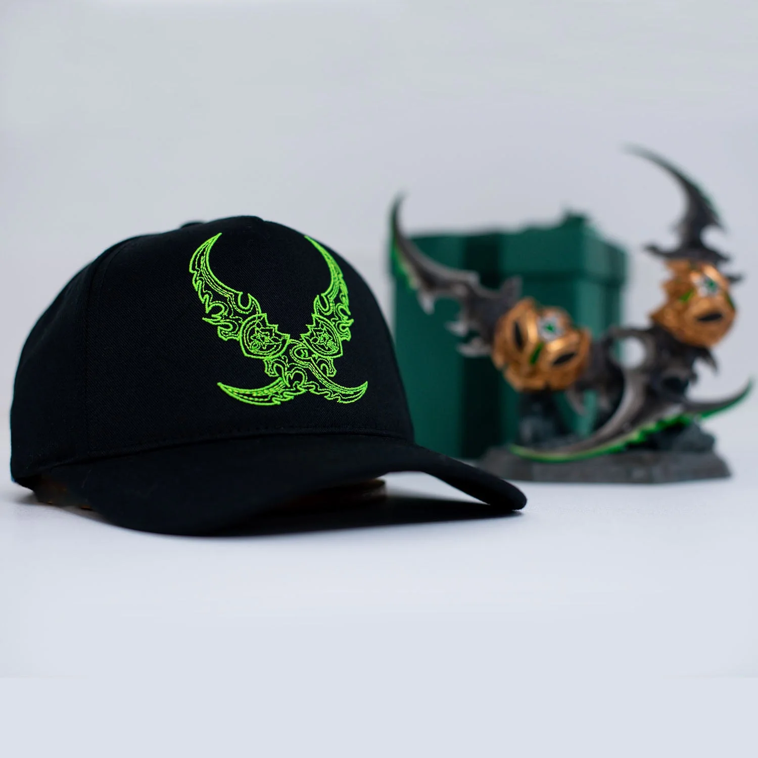 World of Warcraft Warglaives of Azzinoth Snapback Hat - Image 8